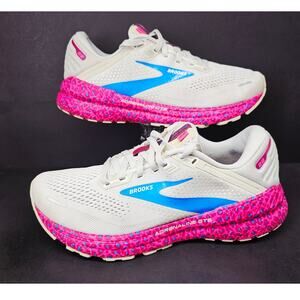 Brooks Women 10 Comfy footwear